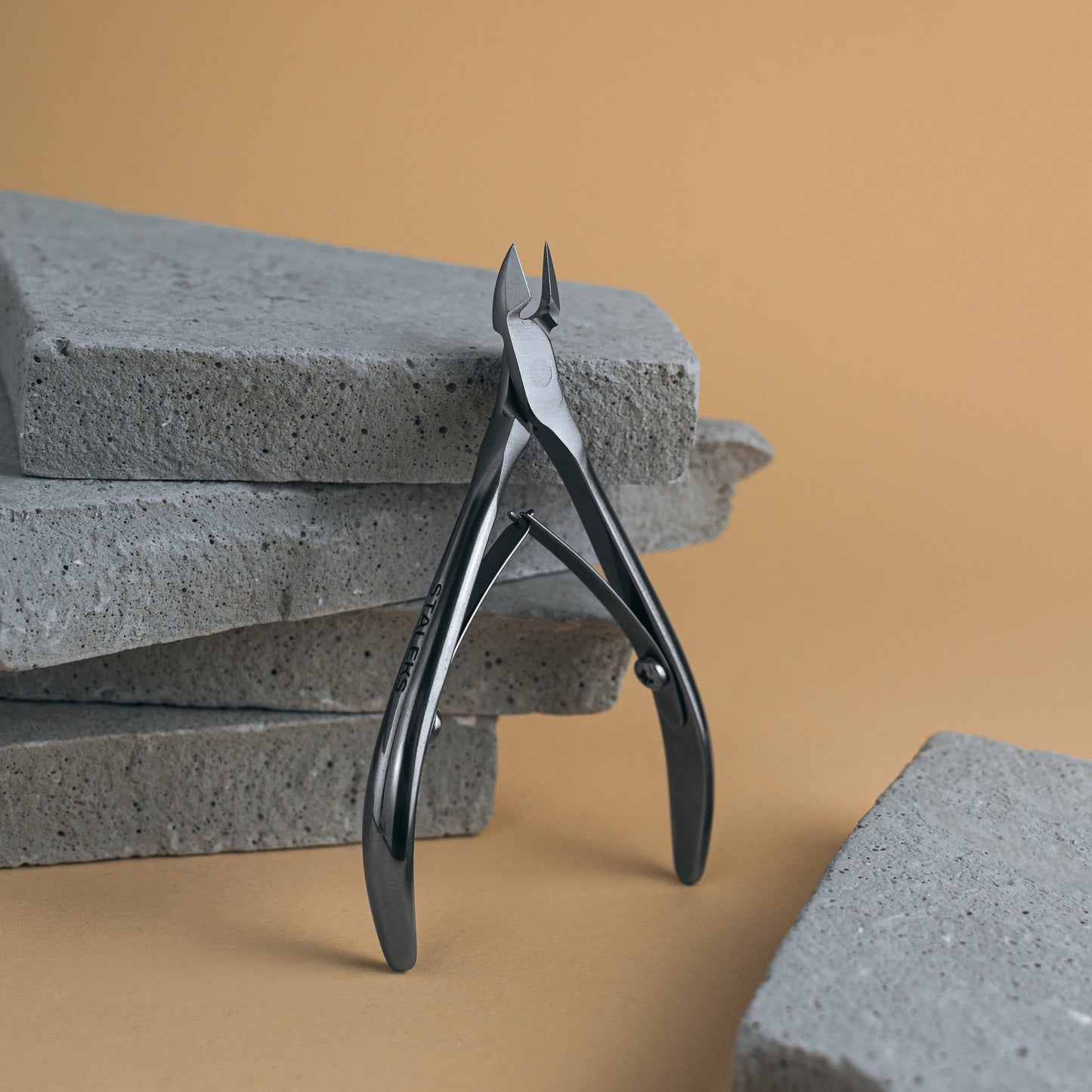 Staleks Classic10 8MM Cuticle Nippers Full Jaw 0.31 INCH NC-10-8