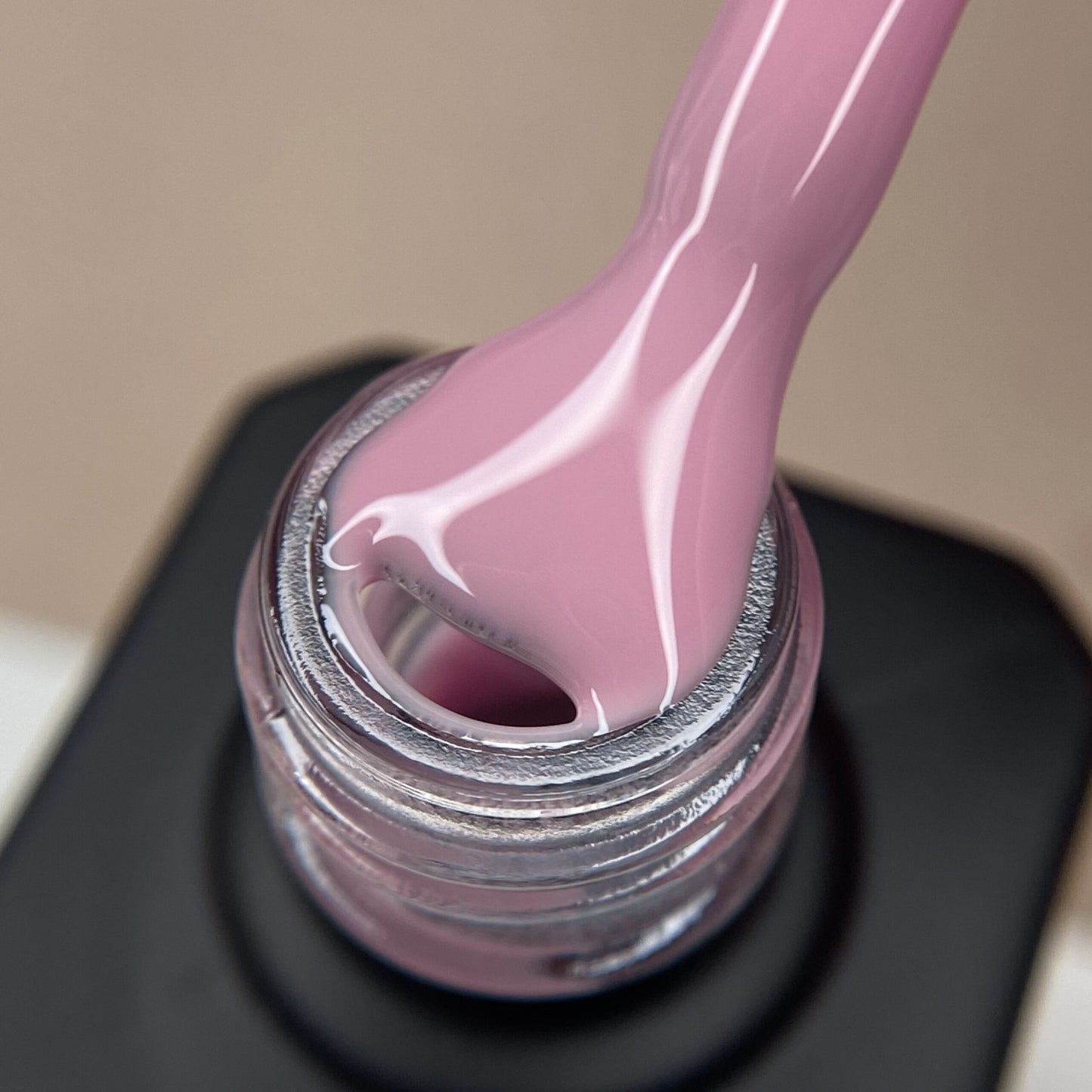 Nika Zemlyanikina Rubber Base Cover Blush 15ml