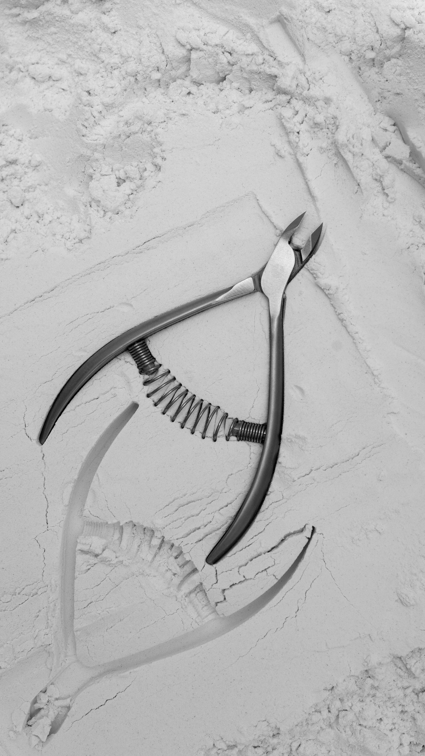 Staleks Pro Smart 30 3mm Professional Spring Cuticle Nippers 1/4 Jaw 0.12 Inch Ns-30-3